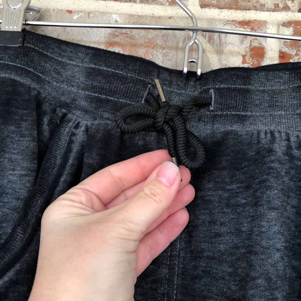 Zumba LOVE Capri Sweatpants Pocket Joggers XS S - Picture 7 of 16